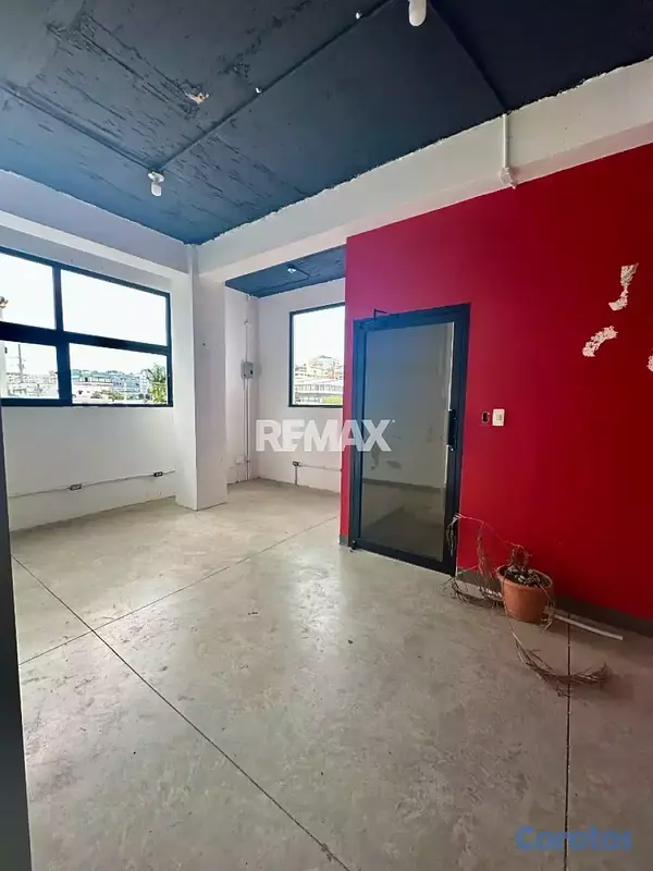 oficinas y locales comerciales - Local comercial de 225mt2 en alquiler en Bella Vis 6