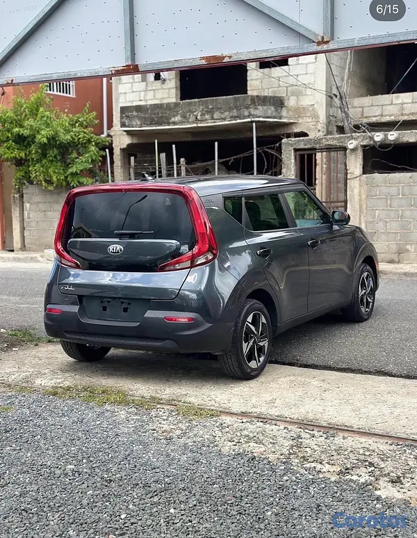jeepetas y camionetas - Kia Soul LX 2020 6