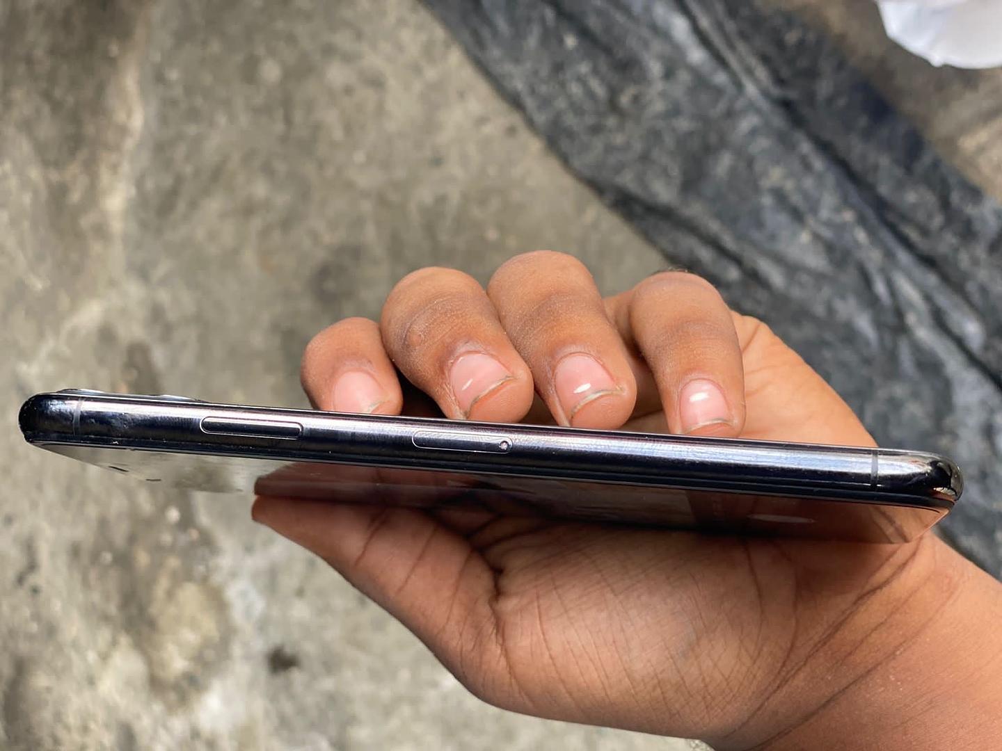 celulares y tabletas - venda iPhone 11 Pro Max , 256 GB , bacteria 71% y pantalla remplazada 0