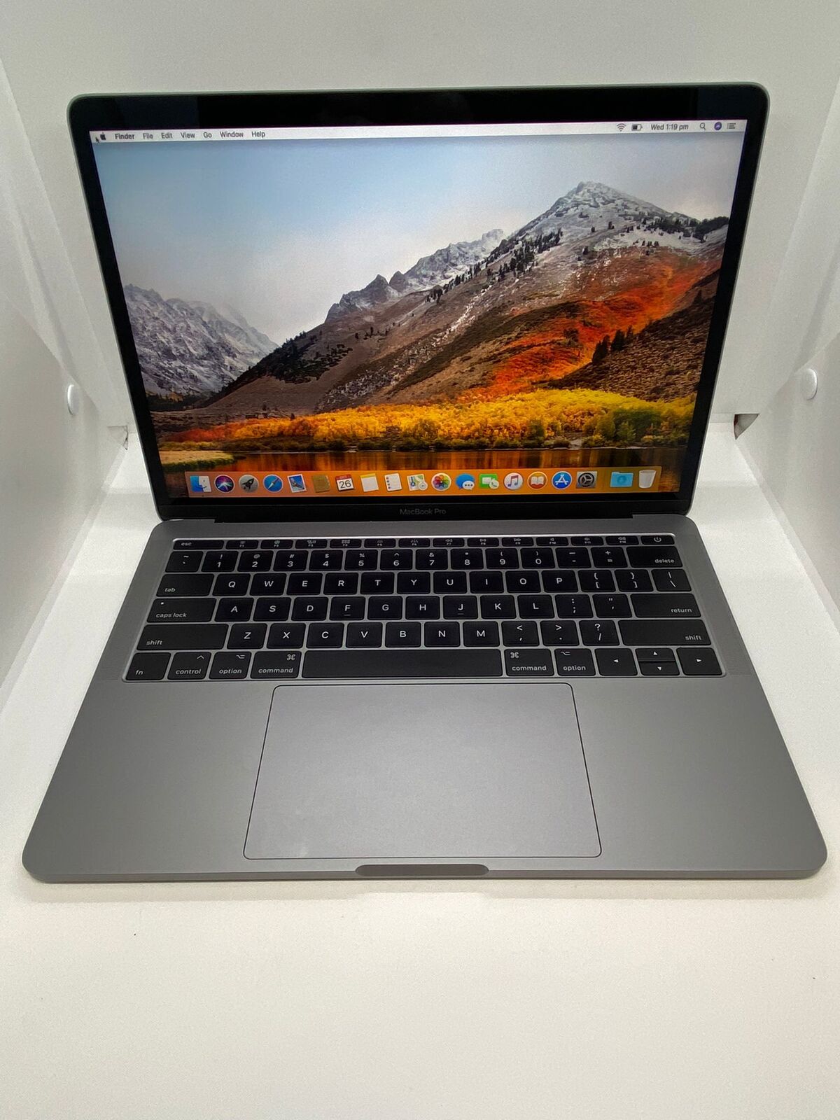 computadoras y laptops - macbook pro 2017 corei5 8g de ram ssd 128g solido 0