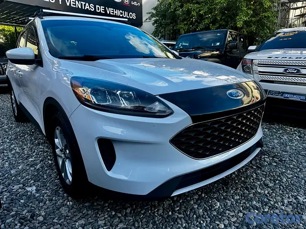 jeepetas y camionetas - Ford escape SE 2020 2