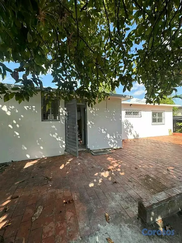casas - Alquiler de Casa en Los Prados  3