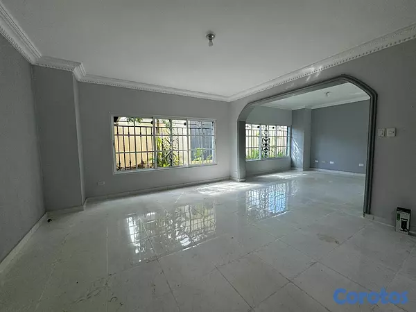 casas - Casa en Arroyo Hondo Viejo en proyecto Cerrado con 6