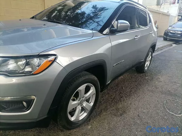 jeepetas y camionetas - Jeep Compass Latitude 4x4 2019 4