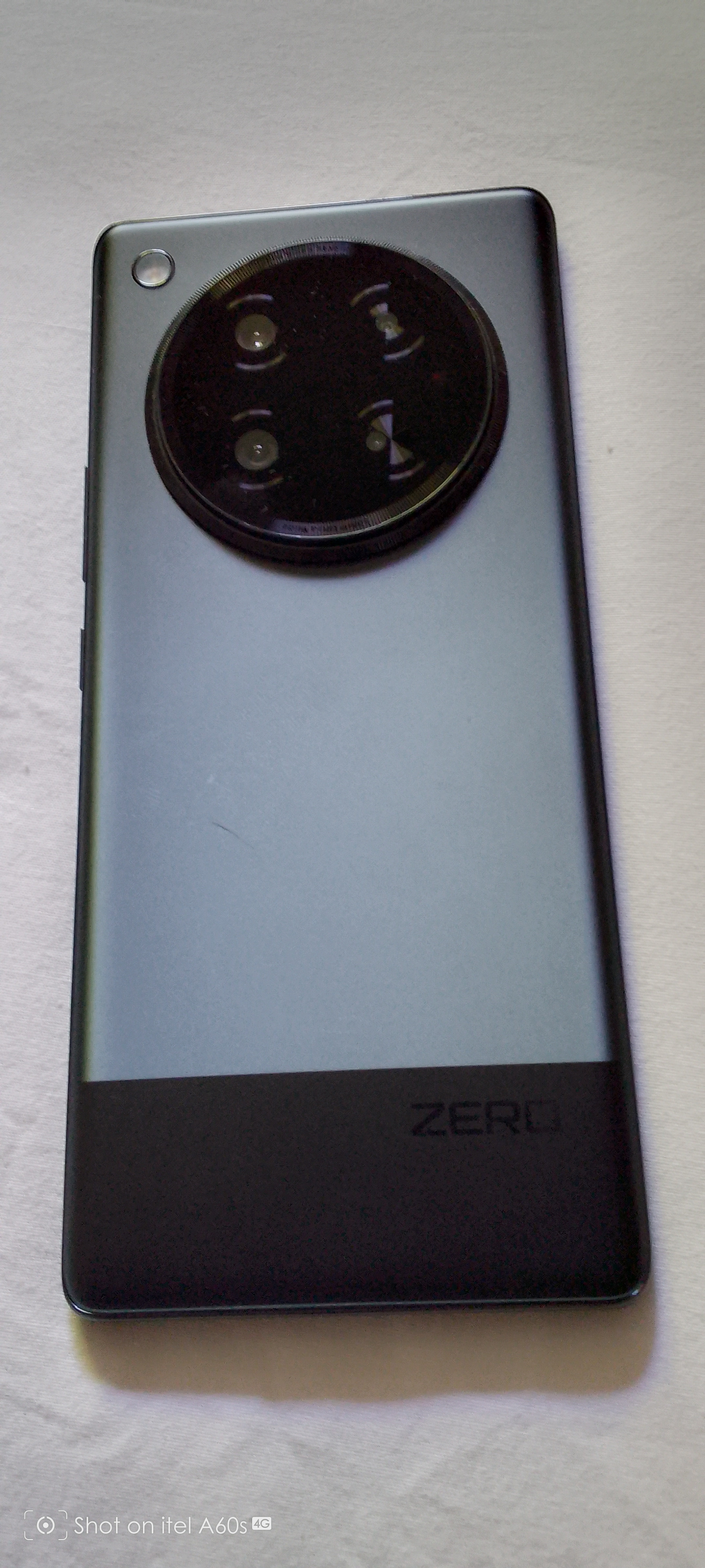 celulares y tabletas - Infinix Zero 40, comprado en Diciembre 2024. 4