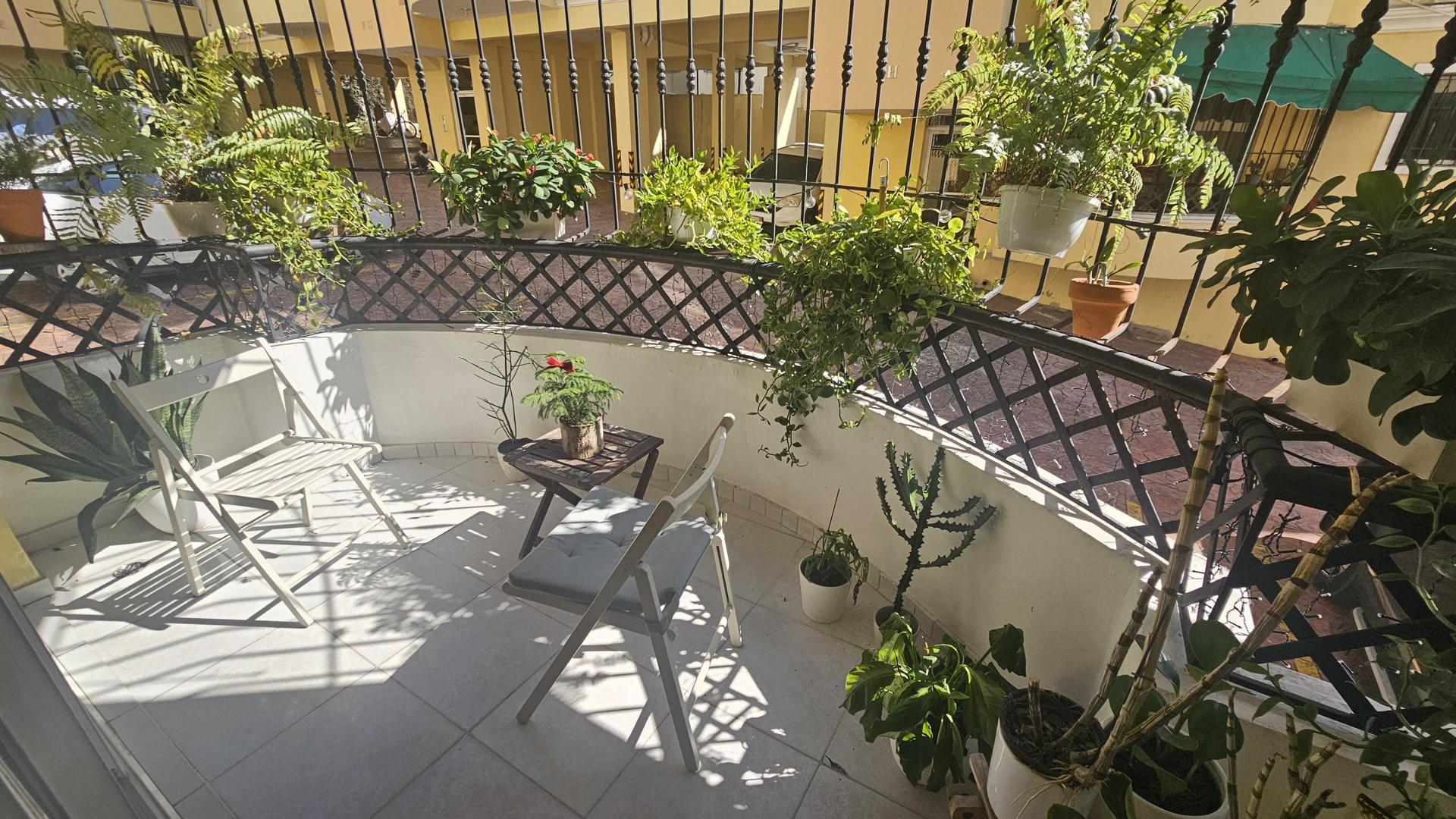 apartamentos - Apartamento en venta en Arroyo Hondo, a pocos metros de la rotonda del Nacional 2