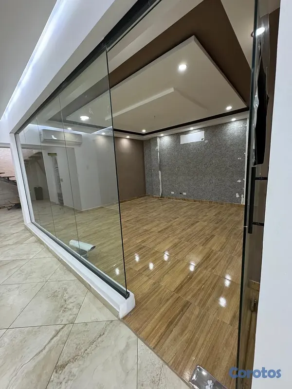 oficinas y locales comerciales - LOCAL COMERCIAL CENTRICO EN LOS JARDINES SANTIAGO 6
