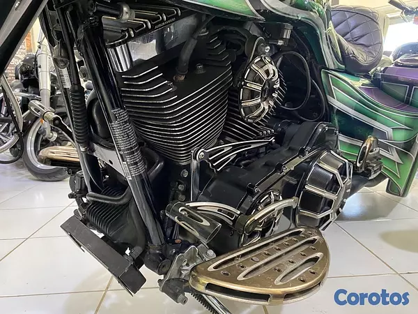 motores y pasolas - Harley Davidson Street Glide Año 2010 7