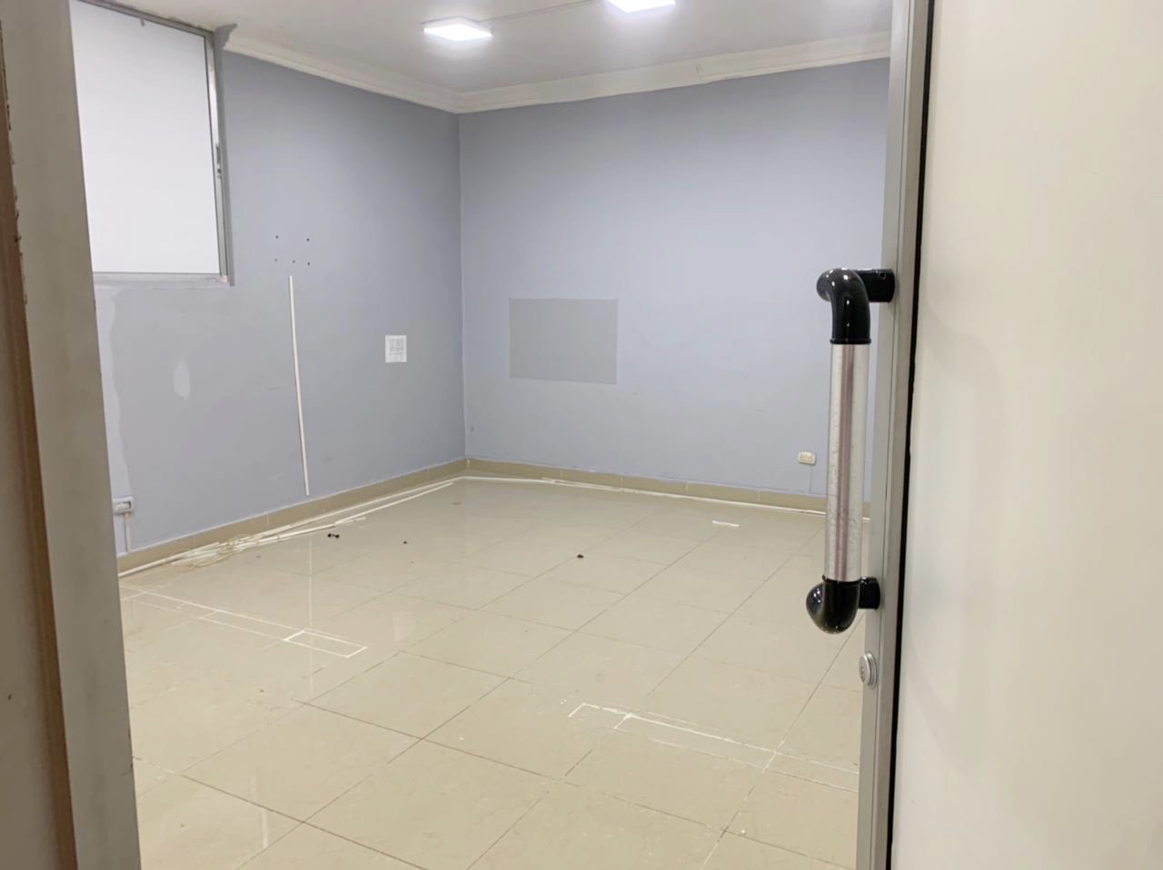 oficinas y locales comerciales - Local en Naco  4