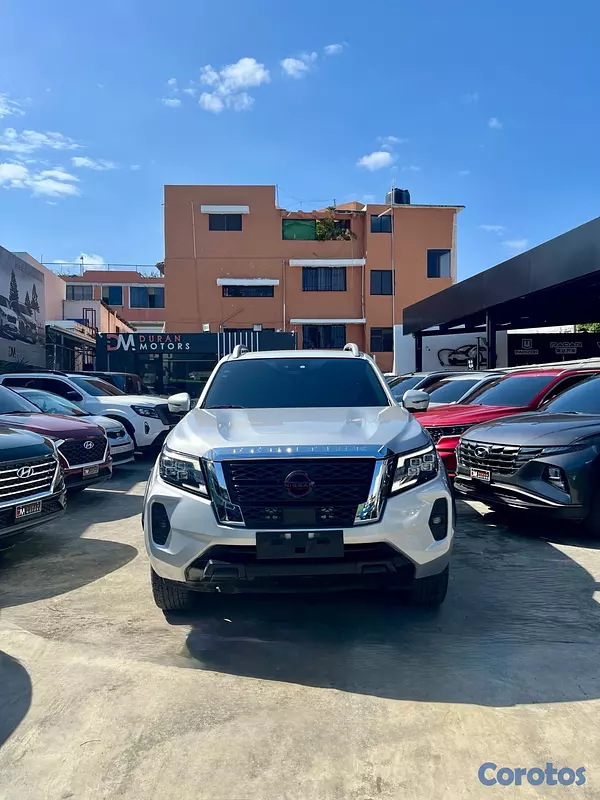 jeepetas y camionetas - Nissan Frontier LE 4x4 2024
 2