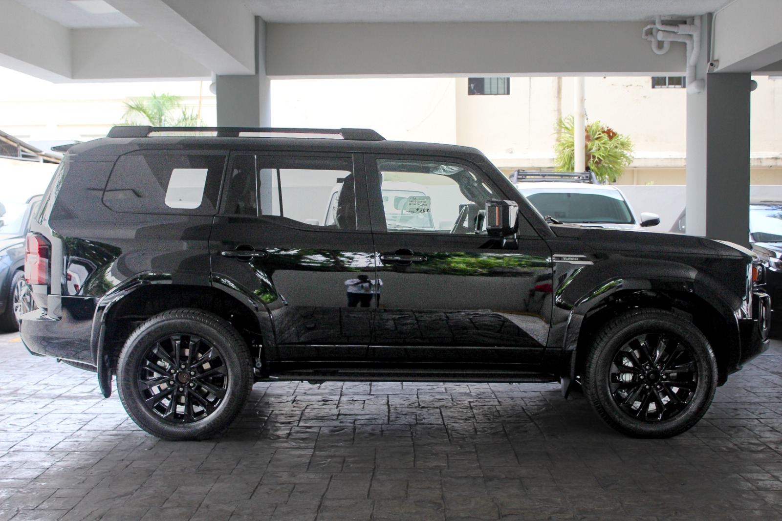 jeepetas y camionetas - Toyota Land Cruiser Prado Luxury 2025 3