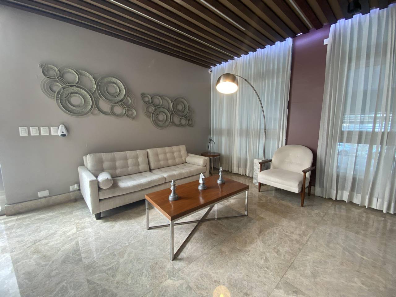 apartamentos - 🏙 Lujoso Apartamento en la esperilla Línea Blanca 0