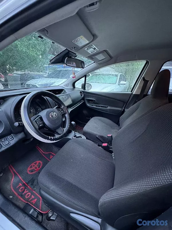 carros - Toyota Vitz 4WD 2018 9