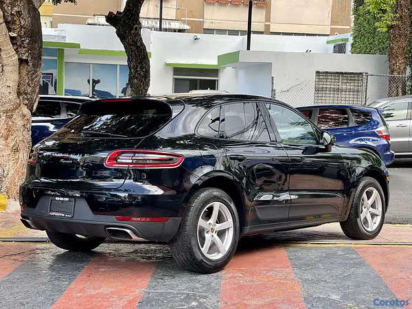 jeepetas y camionetas - Porsche Macan Negro 2017 6
