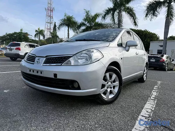 carros - Nissan Tiida 2008 Hatchback 3
