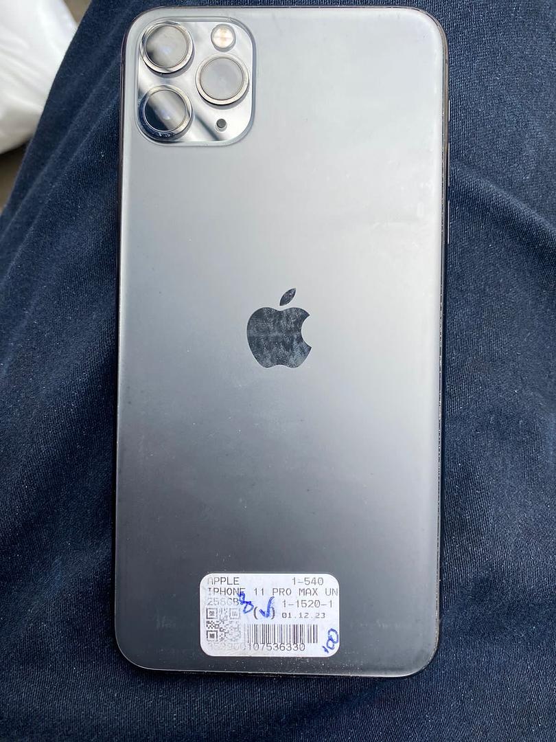celulares y tabletas - venda iPhone 11 Pro Max , 256 GB , bacteria 71% y pantalla remplazada 1