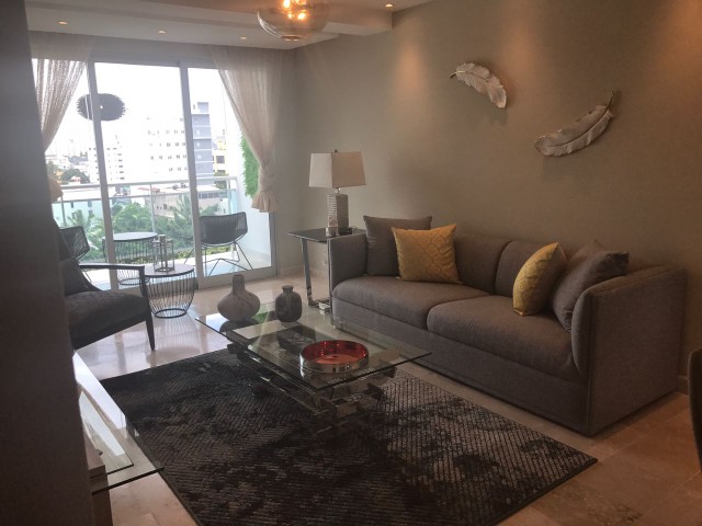 apartamentos - Vendo apartamento en Naco con ascensor planta full 1