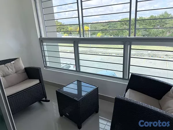 apartamentos - vendo amueblado rep de Colombia segundo nivel tres habitaciones dos parqueos bal 8