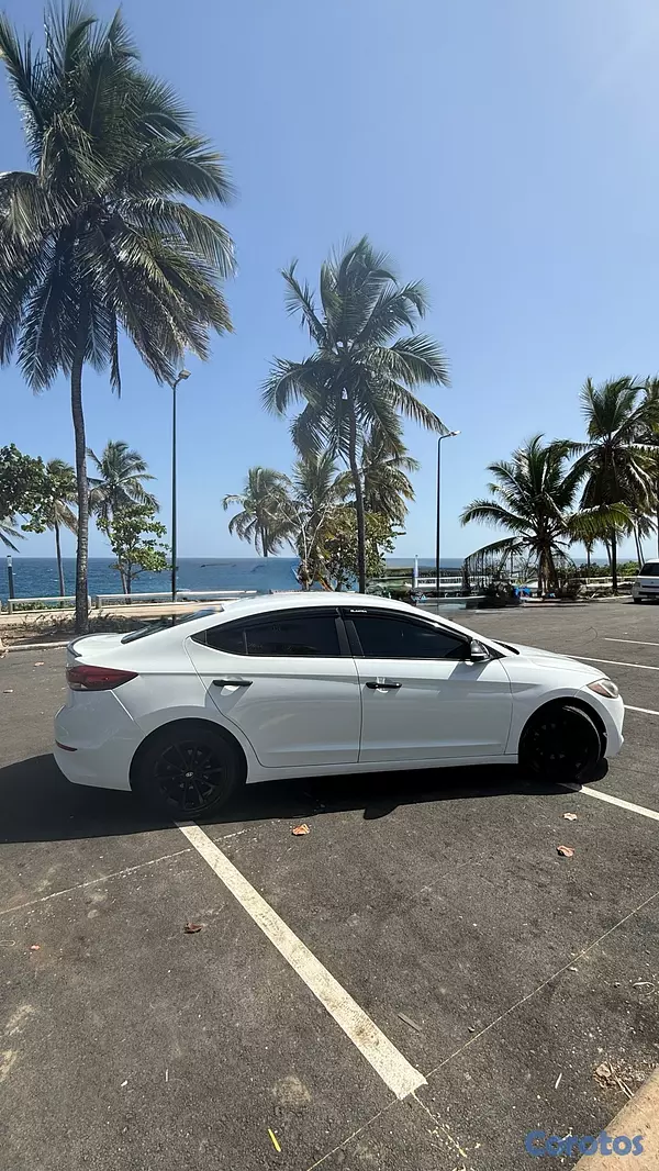 carros - Hyundai Elantra sel 2018 4