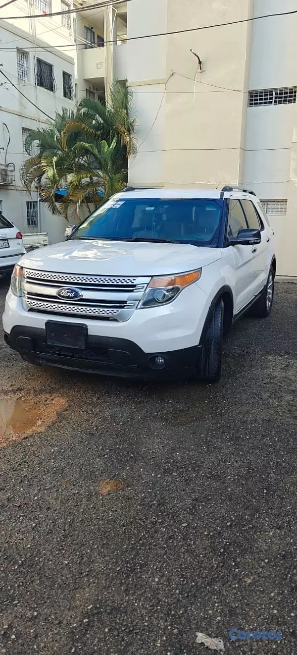 jeepetas y camionetas - Vendo Ford Explorer 2013 11