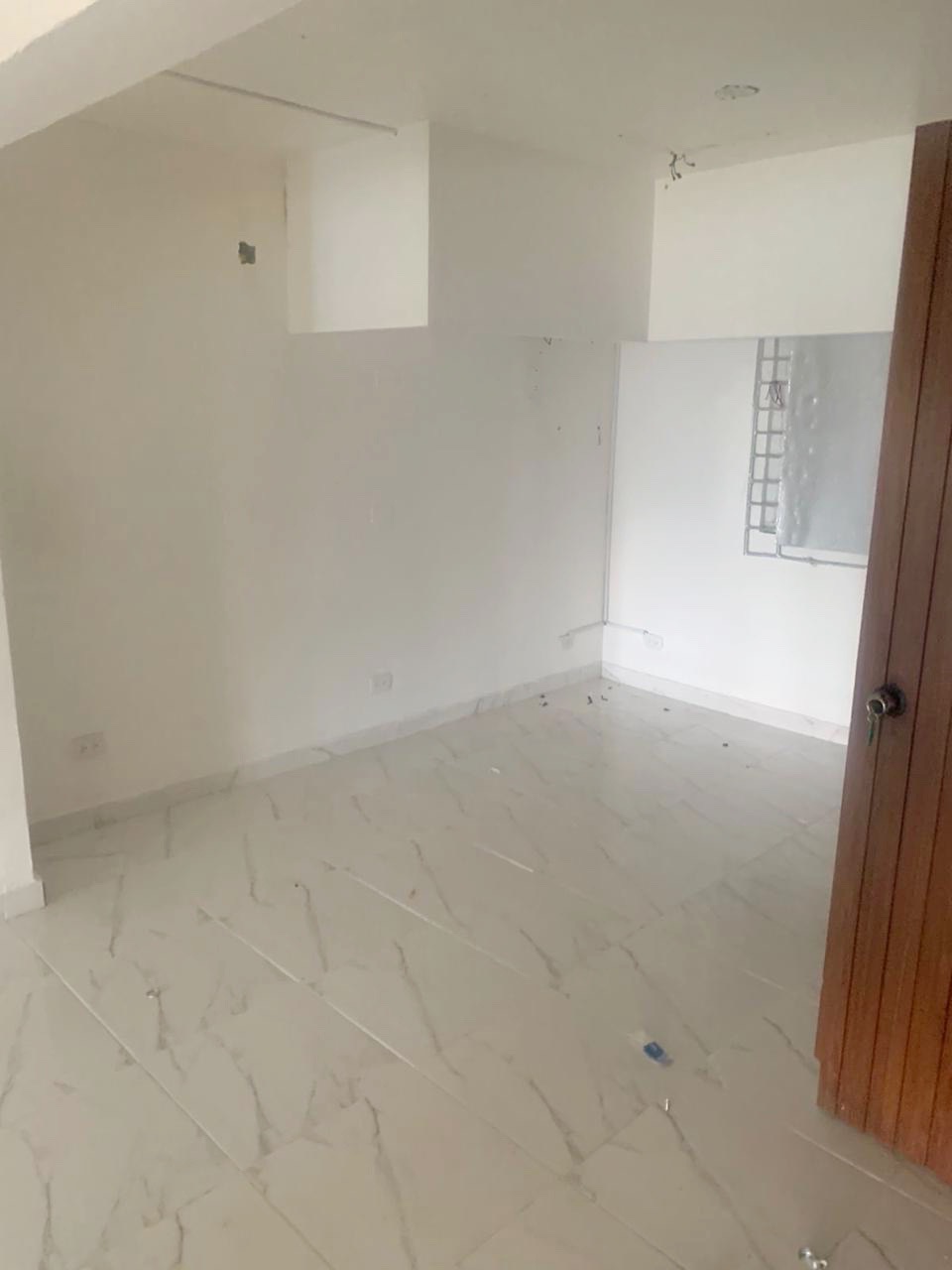 oficinas y locales comerciales - Céntrico local en primer nivel  3