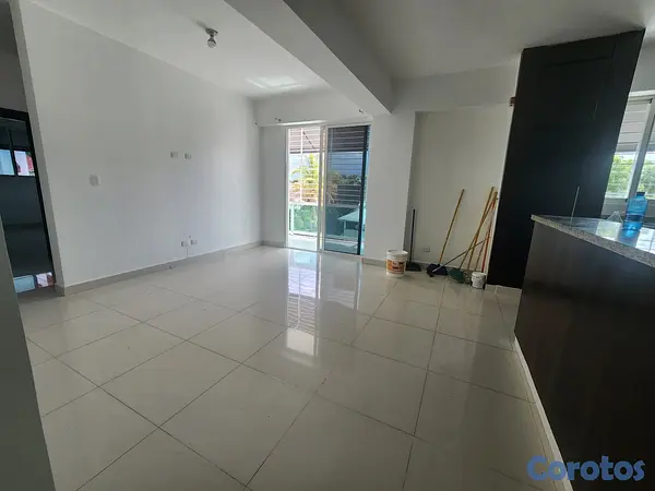 apartamentos - Apartamento amplio en Las Damas 4