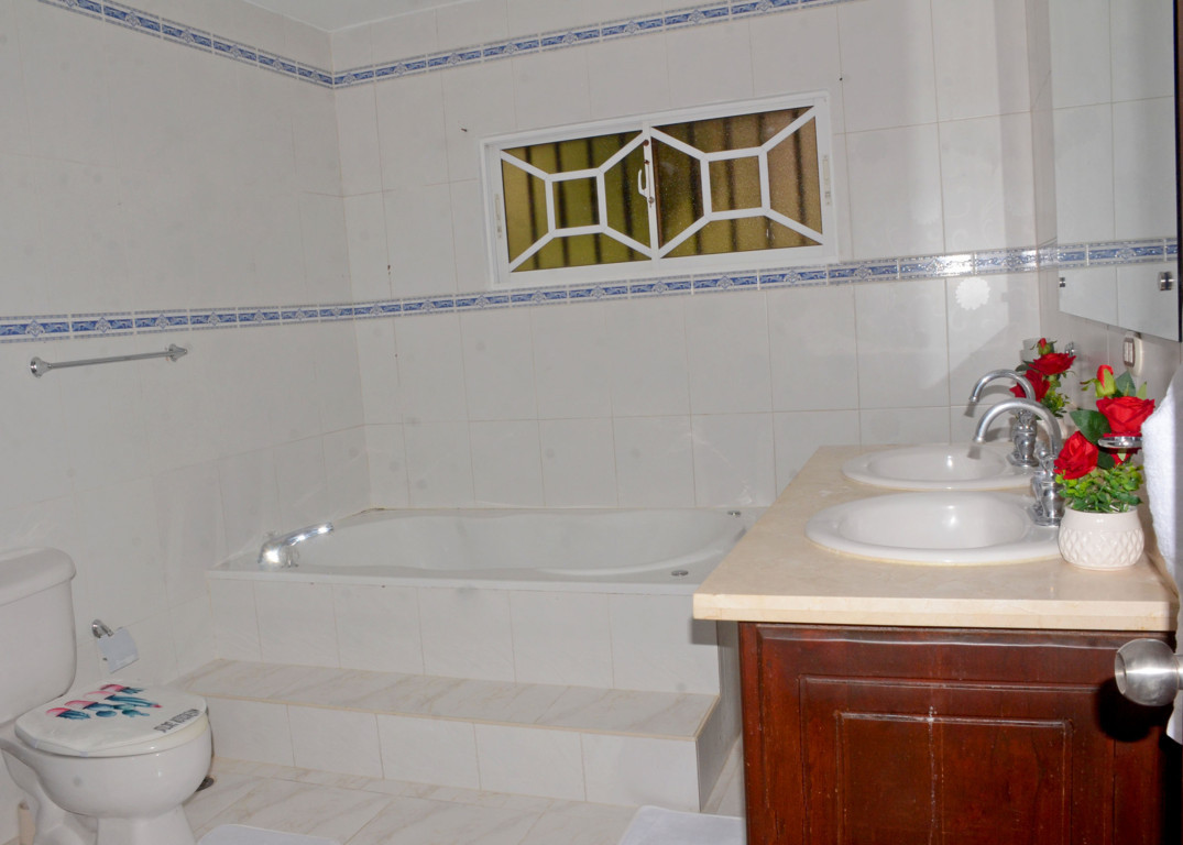 casas - hermosa casa amueblada en lugar tranquilo a 3 minutos de la playa  4