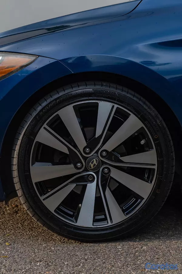 carros - Hyundai Elantra 2017 4