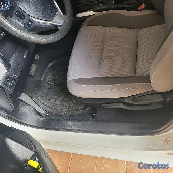 carros - toyotaa corola 2019 4