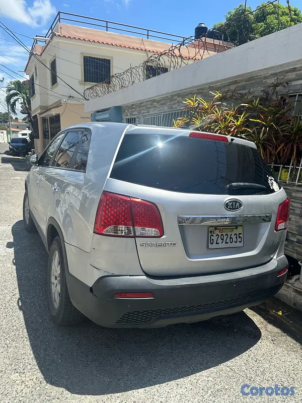 jeepetas y camionetas - kia sorento 2013 buen estado 3