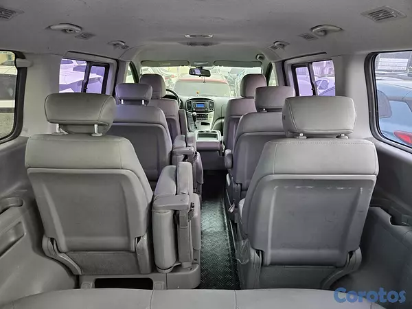 otros vehiculos - HYUNDAI GRAND STAREX 2020 GRIS 12
