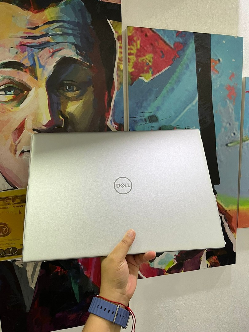 computadoras y laptops - Laptop Dell Inspiron 16 Ryzen 7 / 1TB SSD / 16gb RAM / 16-inch  1
