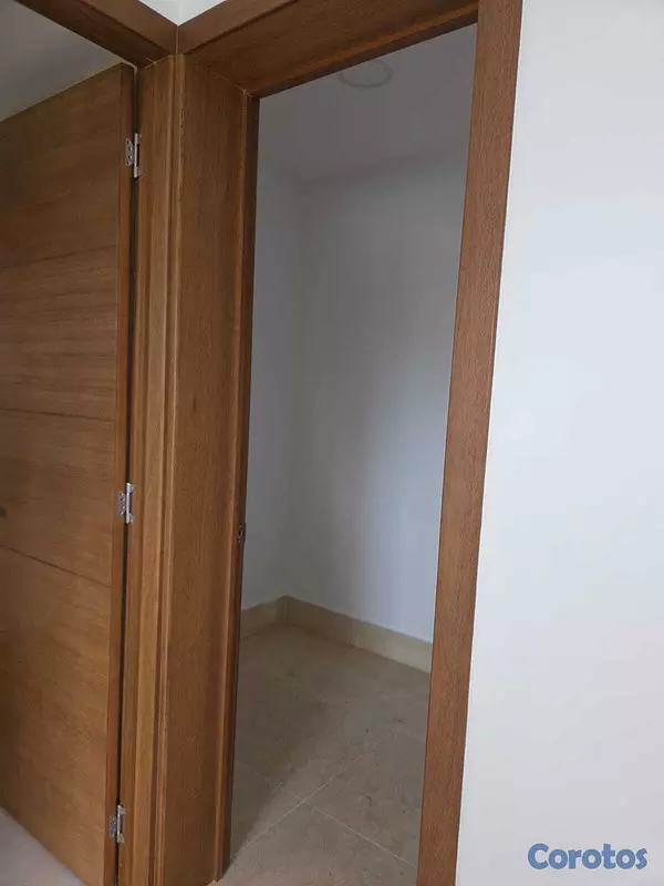 apartamentos - CACICAZGOS VENDE PISO ALTO EXCLUSIVA TORRE UBICACI 12