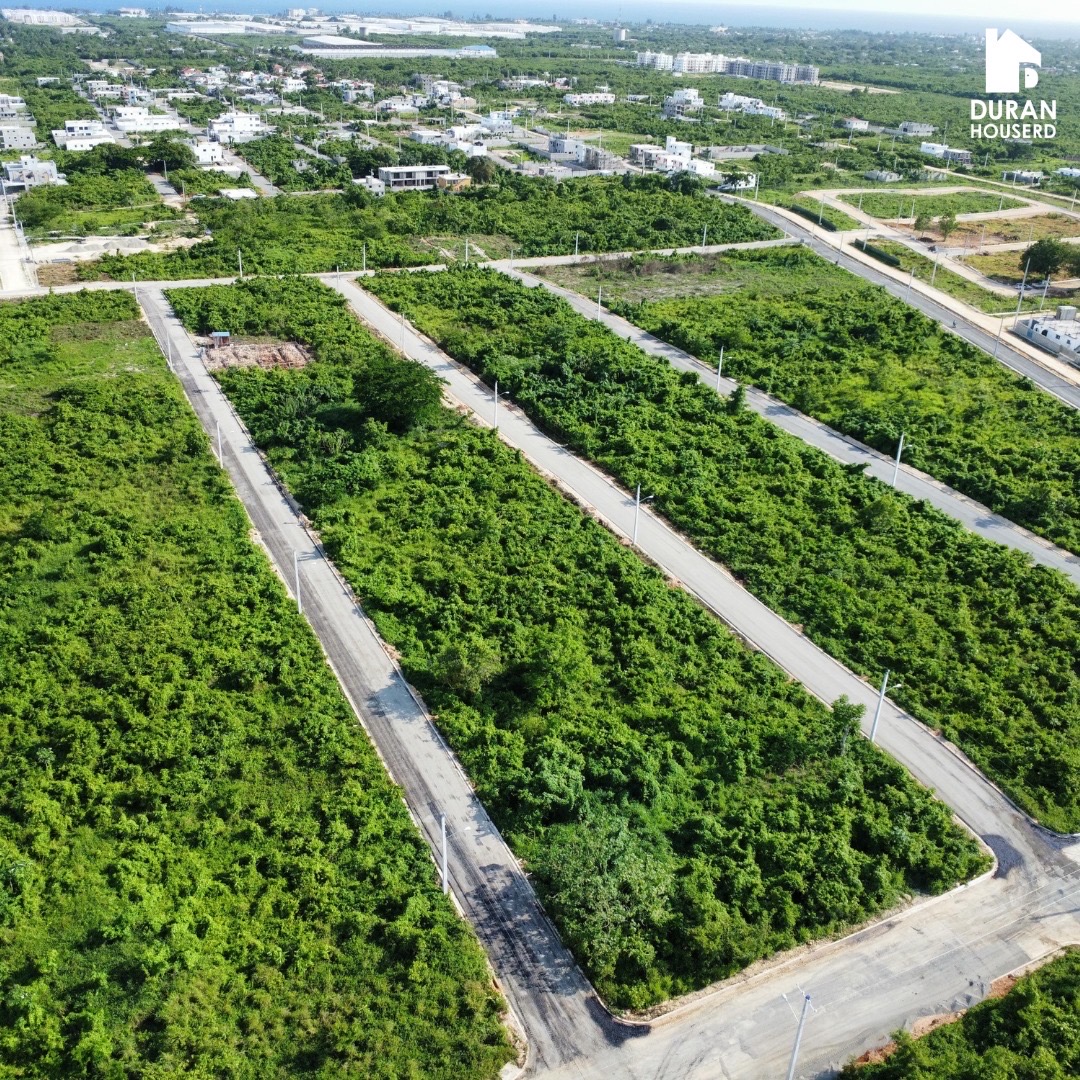 solares y terrenos - venta de solares próximo a la avenida ecológica Santo Domingo este  4