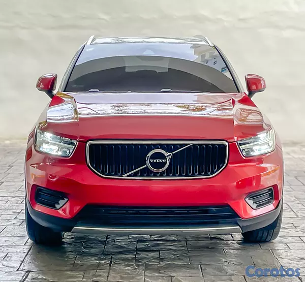jeepetas y camionetas - Volvo XC40 Momentum  2