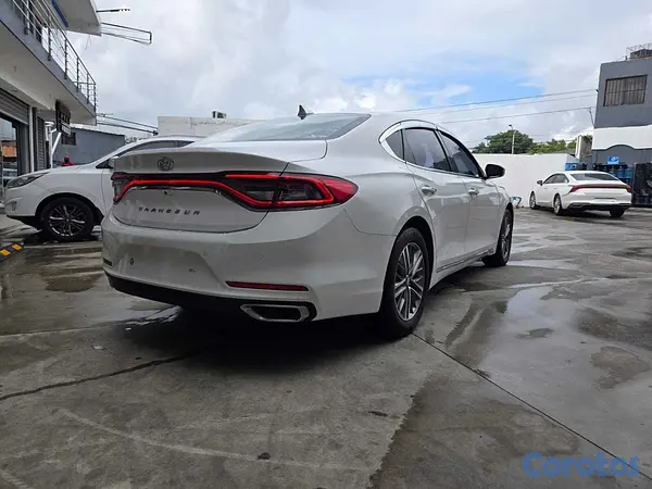 carros - HYUNDAI GRANDEUR 2018 BLANCO 5