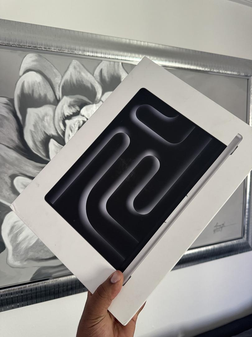 computadoras y laptops - MacBook m4 pro de 14 pulgadas 24/1tb  0