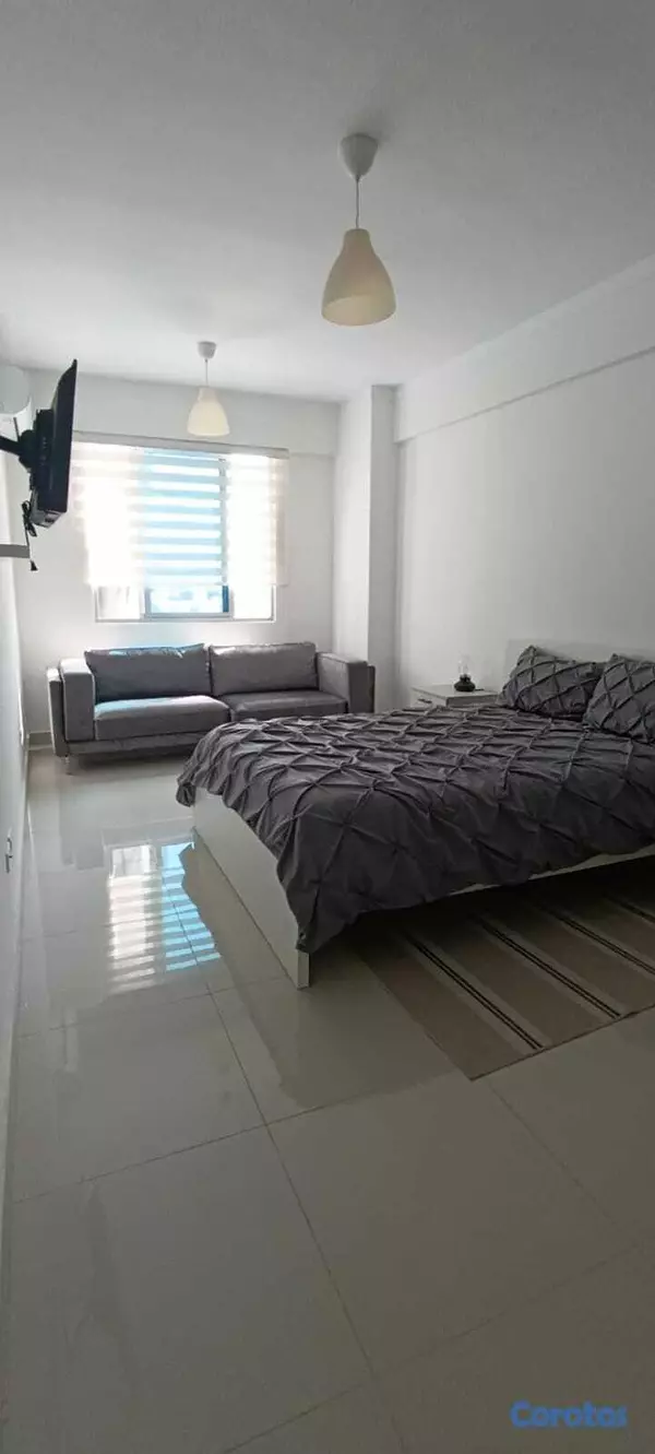 apartamentos - Renacimiento amplio apartamento bien decorado 6