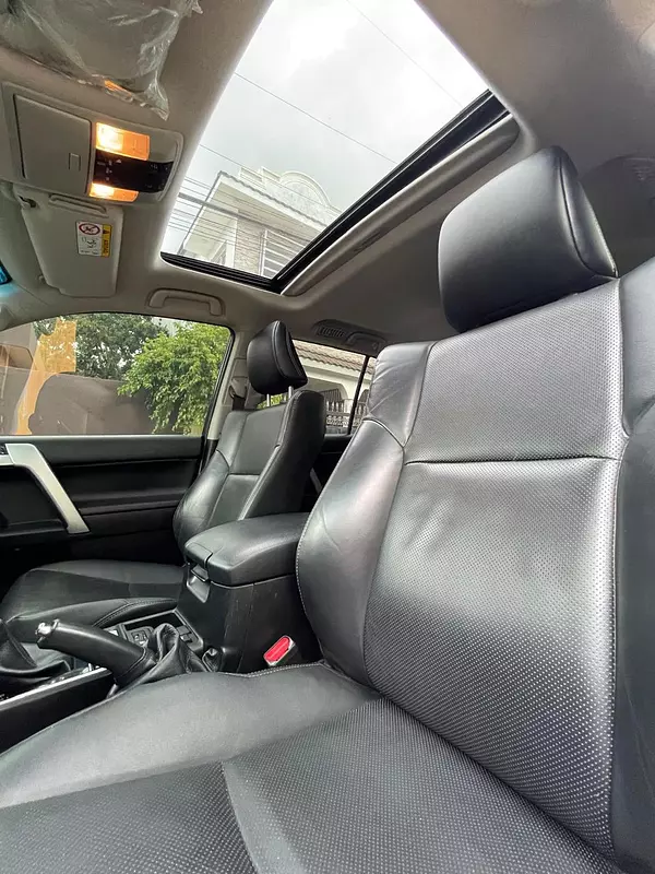 jeepetas y camionetas - Toyota land cruicer prado vxl 2023 2