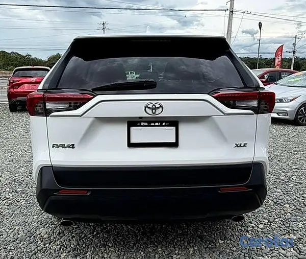 jeepetas y camionetas - Toyota RAV4 XLE Premium 2023 6