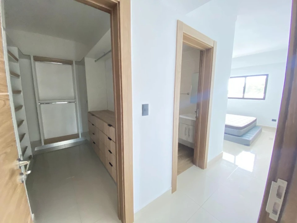 apartamentos - Vendo moderno Pent-House en Los Restauradores 5