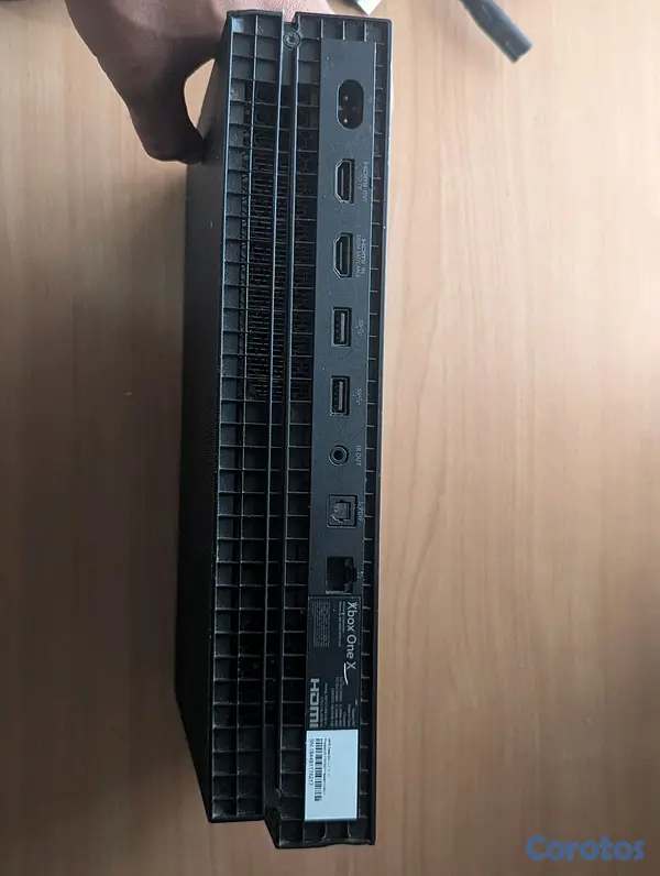 consolas y videojuegos - Xbox one x  4