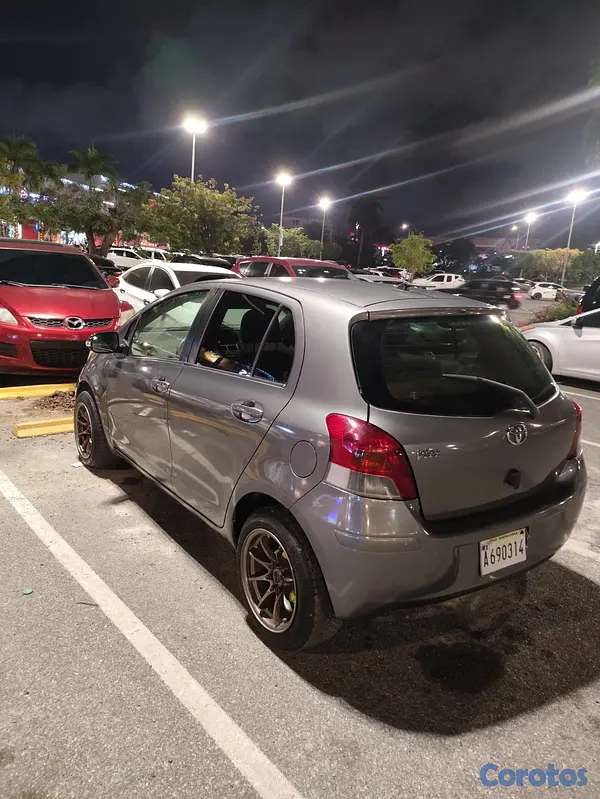 carros - Toyota Vitz 2010 2