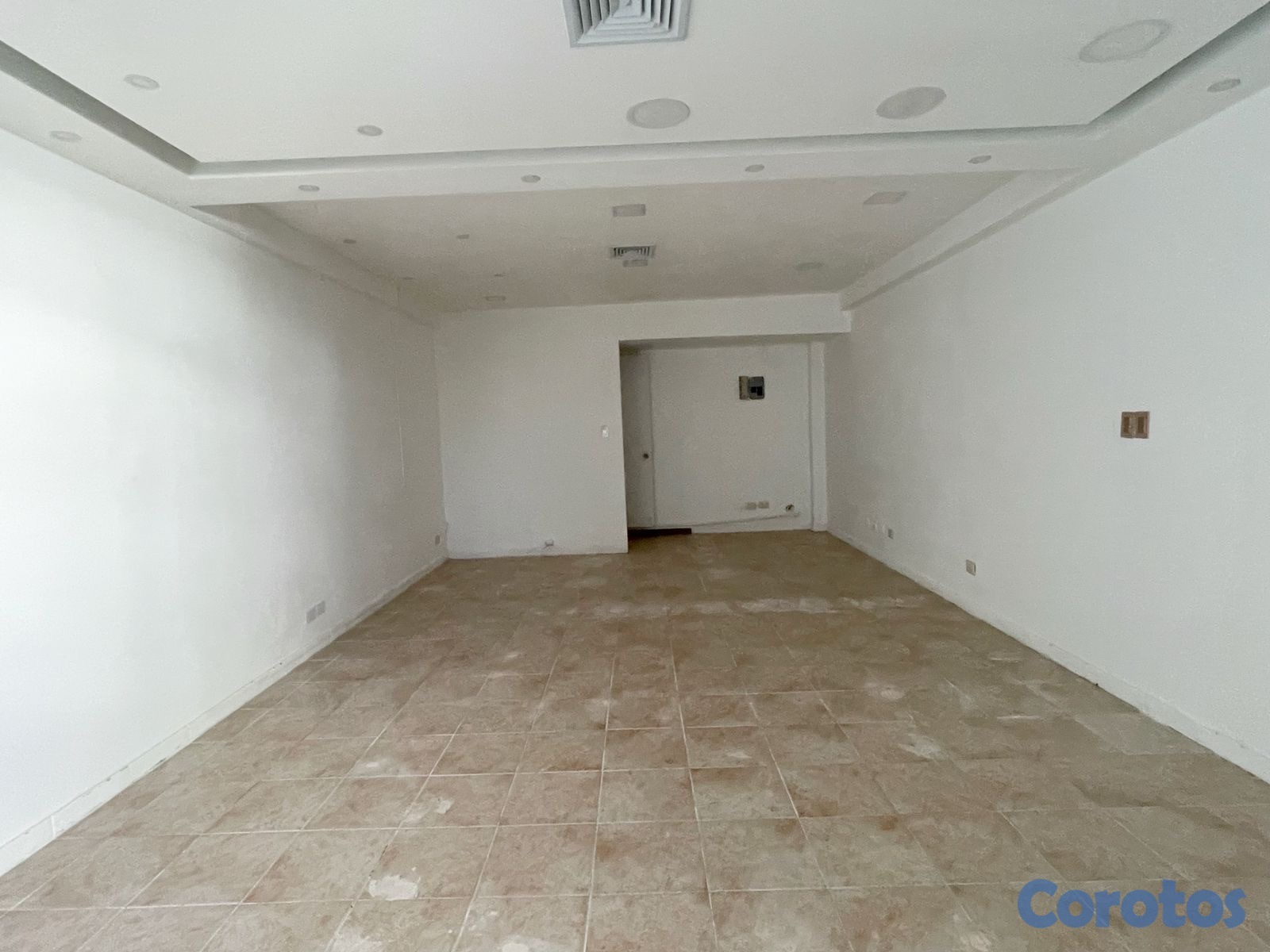 oficinas y locales comerciales - Local en prime nivel en Piantini  2