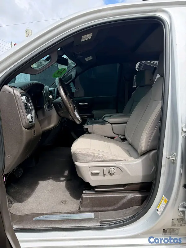 jeepetas y camionetas - 2020 GMC SIERRA 4X4 3.0 DURAMAX GASOL 10
