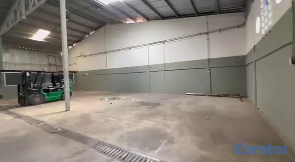 oficinas y locales comerciales - Nave Industrial de 500 m² en Renta - Bávaro 4