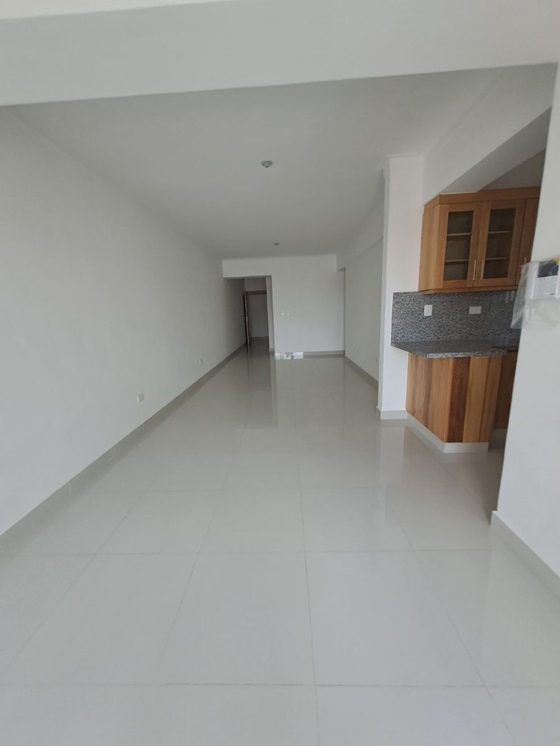 apartamentos - Apartamento Nuevo 2do piso en los prados 
 3