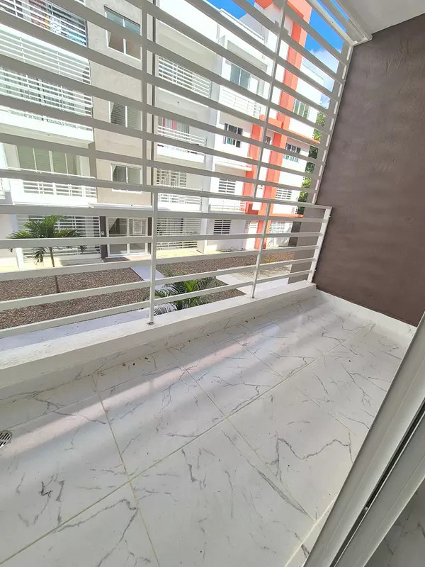 apartamentos - Apartamento 2do Nivel con Facil Accesibilidad 4