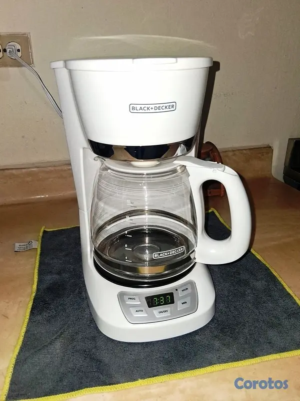 electrodomesticos - Cafetera Black+Decker de 12 Tazas Programable + Fi 2