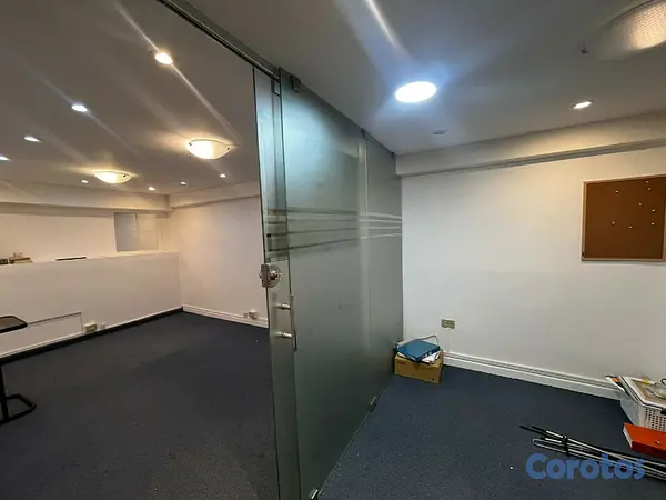 oficinas y locales comerciales - Local Comercial en PIANTINI 3